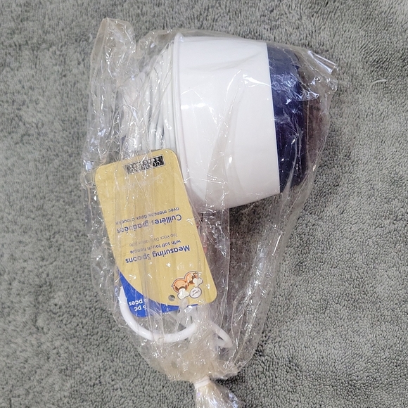 New Set of Measuring Cups & Spoons!!! - Picture 9 of 11